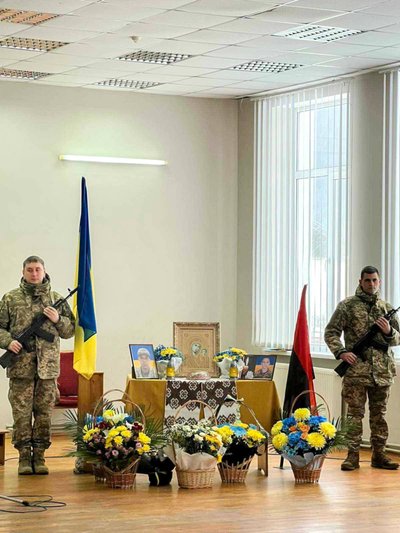 меморіальні дошки, Василь Менчак, Олег Федорів меморіальні дошки, Василь Менчак, Олег Федорів