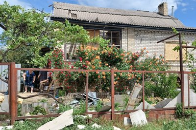 "Прокидаюся — піді мною горить". У Слов’янську авіабомба вдарила по приватних будинках: якою була нічна атака "Прокидаюся — піді мною горить". У Слов’янську авіабомба вдарила по приватних будинках: якою була нічна атака