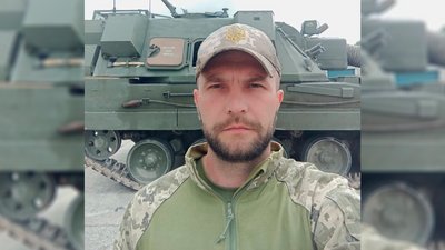На Чернігівщині поховали двох бійців ЗСУ, одного з яких опізнали за допомогою ДНК-експертизи На Чернігівщині поховали двох бійців ЗСУ, одного з яких опізнали за допомогою ДНК-експертизи