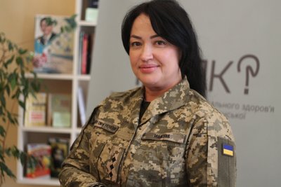 Офіцерка Збройних сил України та авторка ідеї виставки Ірина Іллясова Офіцерка Збройних сил України та авторка ідеї виставки Ірина Іллясова