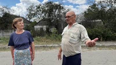 У перший день трьох розстріляли — історії місцевих з деокупованої Новопетрівки Миколаївської області У перший день трьох розстріляли — історії місцевих з деокупованої Новопетрівки Миколаївської області