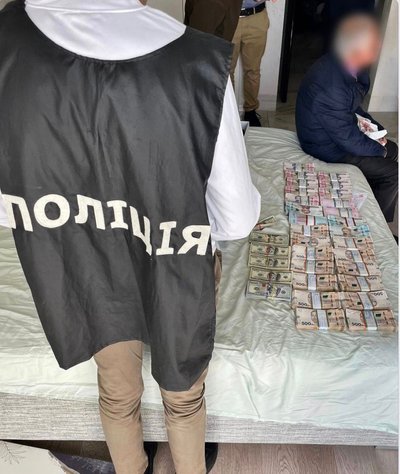 Під виглядом ліків продавали препарати невідомого походження — у Житомирі припинили діяльність міжрегіональної групи Під виглядом ліків продавали препарати невідомого походження — у Житомирі припинили діяльність міжрегіональної групи