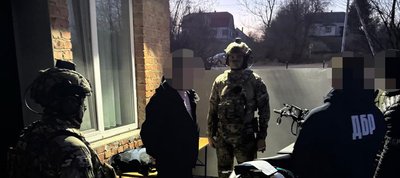 На Львівщині групу чоловіків судитимуть за контрабанду наркотиків На Львівщині групу чоловіків судитимуть за контрабанду наркотиків