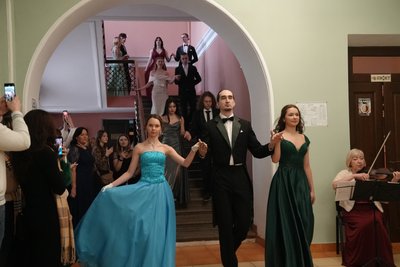 У Сумах вперше провели "Бал незламності". Фоторепортаж У Сумах вперше провели "Бал незламності". Фоторепортаж