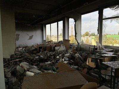 «Будівля дуже сильно пошкоджена»: російський БпЛА зруйнував частину корпусу університету в Кременчуці «Будівля дуже сильно пошкоджена»: російський БпЛА зруйнував частину корпусу університету в Кременчуці