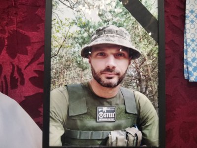 У Житомирі попрощалися із двома загиблими військовими – Максимом Бугирою та Сергієм Солошаком У Житомирі попрощалися із двома загиблими військовими – Максимом Бугирою та Сергієм Солошаком