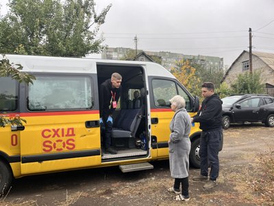 На день виїздять до півсотні людей: у "Схід SOS" назвали найбільш активні напрямки евакуації на Донеччині На день виїздять до півсотні людей: у "Схід SOS" назвали найбільш активні напрямки евакуації на Донеччині