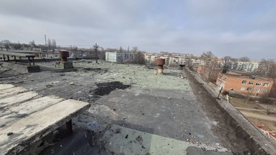 У Полтаві відновлюють дахи житлових будинків, пошкоджених внаслідок збройної агресії РФ У Полтаві відновлюють дахи житлових будинків, пошкоджених внаслідок збройної агресії РФ