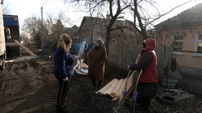 Наслідки російського обстрілу будівельні матеріали Слов’янськ Донецька область 22 січня 2025 рік Наслідки російського обстрілу будівельні матеріали Слов’янськ Донецька область 22 січня 2025 рік