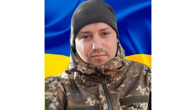 На Чернігівщині попрощалися з Сергієм Колотурським, Павлом Гаврилюком та Тарасом Мусієнком На Чернігівщині попрощалися з Сергієм Колотурським, Павлом Гаврилюком та Тарасом Мусієнком