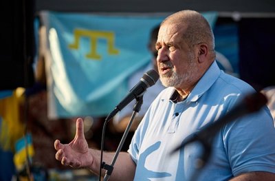 "Yaqın kelecekte azat etilgen Qırımda Ukrayina ve qırımtatar bayraqları kene dalğalanacaq", — Çubarov "Yaqın kelecekte azat etilgen Qırımda Ukrayina ve qırımtatar bayraqları kene dalğalanacaq", — Çubarov