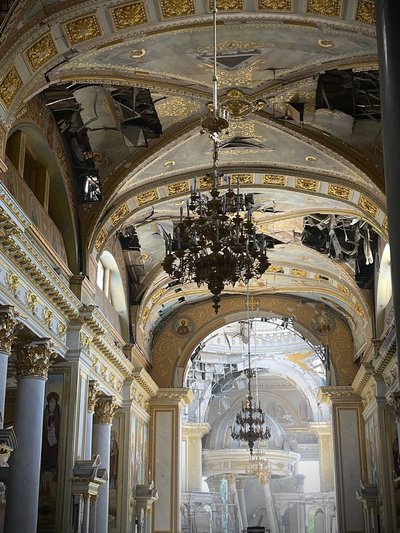Пошкоджений під час ракетної атаки собор в Одесі