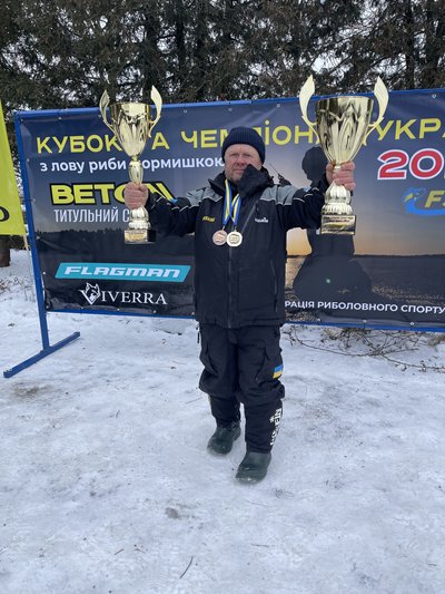 Декілька тижнів готувалися на кризі: перемогу в Кубку України вибороли рибалки з Рівненщини Декілька тижнів готувалися на кризі: перемогу в Кубку України вибороли рибалки з Рівненщини