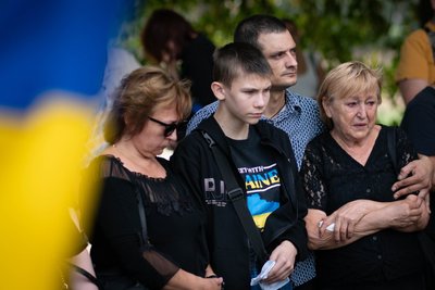 В Ужгороді попрощалися із полеглим захисником Віктором Яцолою
