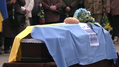 З 52-річним солдатом Віталієм Галайком попрощалися у Рівному З 52-річним солдатом Віталієм Галайком попрощалися у Рівному