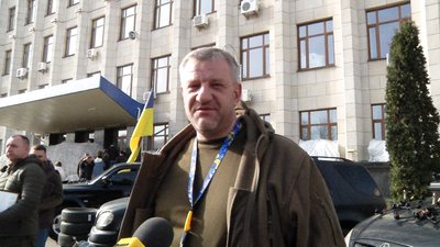 У Житомирі військовим передали дрони, генератори та автомобілі від благодійників У Житомирі військовим передали дрони, генератори та автомобілі від благодійників