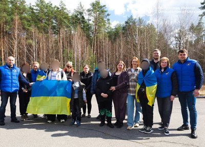 В Україну з окупації повернули ще п'ятьох дітей із Донеччини, Луганщини, Криму та Запоріжжя В Україну з окупації повернули ще п'ятьох дітей із Донеччини, Луганщини, Криму та Запоріжжя