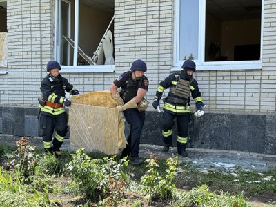 "Розірвало на шматки". Російські війська ударили по Краснопіллю ракетою С-300