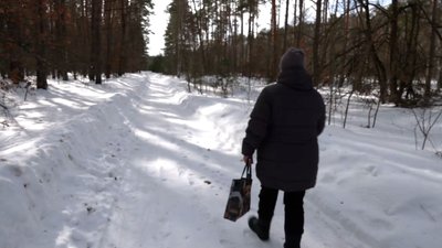 Село на Чернігівщині: як живуть пенсіонерки у майже покинутому селі Село на Чернігівщині: як живуть пенсіонерки у майже покинутому селі