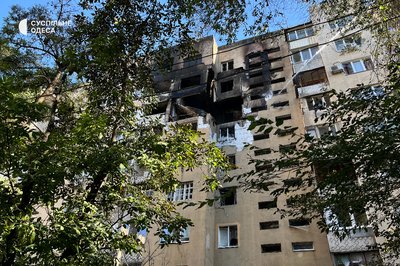 "Дітей знімали з балконів": наслідки удару дронами по Одесі — фото та свідчення очевидців "Дітей знімали з балконів": наслідки удару дронами по Одесі — фото та свідчення очевидців