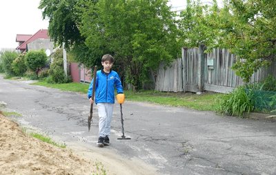 "Айфонів мені не треба": 11-річний школяр з Черкащини шукає старожитності "Айфонів мені не треба": 11-річний школяр з Черкащини шукає старожитності