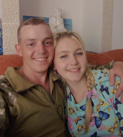 "Напевно, Бог нас з’єднав через соцмережі": священник з Черкащини розповів про свій шлях у війську та церкві "Напевно, Бог нас з’єднав через соцмережі": священник з Черкащини розповів про свій шлях у війську та церкві