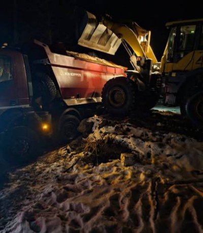 На трасах Харківської області працює спецтехніка На трасах Харківської області працює спецтехніка
