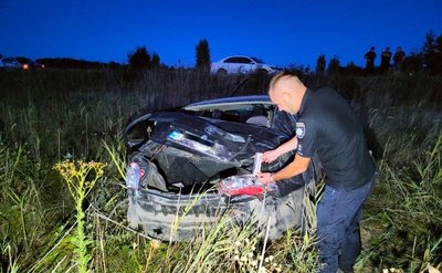 На Одещині у ДТП загинули дві людини, ще троє — госпіталізовані На Одещині у ДТП загинули дві людини, ще троє — госпіталізовані