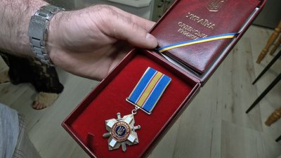 "Осколок відсік руку і попав у щелепу": історія волинського ветерана війни Михайла Бартошика "Осколок відсік руку і попав у щелепу": історія волинського ветерана війни Михайла Бартошика