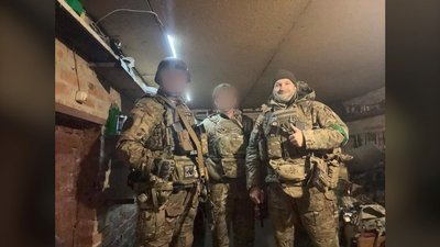 Під час виконання бойових завдань Ілля Косік був командиром взводу, фото зроблене в період з грудня 2024 року по березень 2025 року Під час виконання бойових завдань Ілля Косік був командиром взводу, фото зроблене в період з грудня 2024 року по березень 2025 року