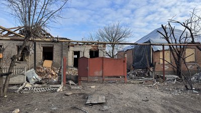 Зруновані обстрілами будинки Черкаське Донецька область 24 грудня 2025 рік Зруновані обстрілами будинки Черкаське Донецька область 24 грудня 2025 рік