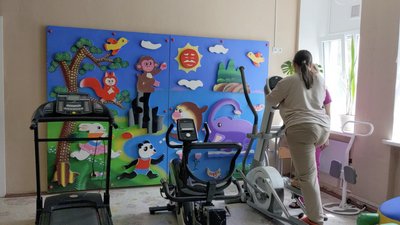 У таборі проводять оздоровчі та лікувальні процедури У таборі проводять оздоровчі та лікувальні процедури