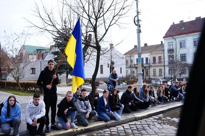 прощальний кортеж юрія турлая прощальний кортеж юрія турлая