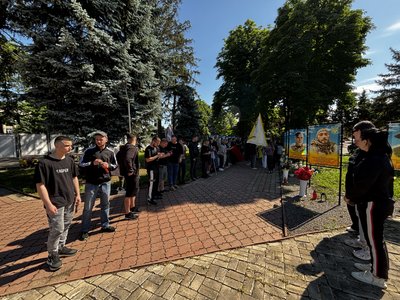 На Вінниччині відбувся автопробіг у пам'ять про полеглого Владислава Каспрука На Вінниччині відбувся автопробіг у пам'ять про полеглого Владислава Каспрука