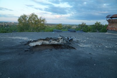 Армія РФ вдарила по будинку в Сумах Армія РФ вдарила по будинку в Сумах