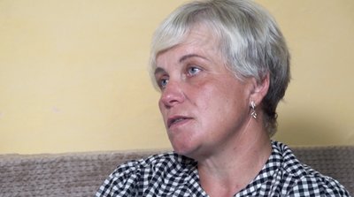 100-річна бабуся 100-річна бабуся