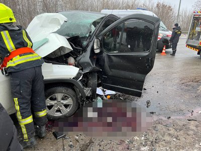 Дві смертельні ДТП на відрізку в 700 метрів: що відомо про аварії на трасі Київ — Чоп на Рівненщині Дві смертельні ДТП на відрізку в 700 метрів: що відомо про аварії на трасі Київ — Чоп на Рівненщині