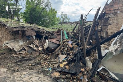 Прокурори розслідують нічний обстріл Одеси: травмувався чоловік Прокурори розслідують нічний обстріл Одеси: травмувався чоловік