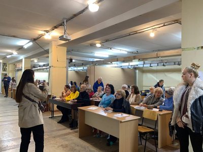 Жителі Дніпра з укриттів долучились до написання радіодиктанту