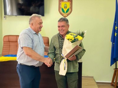 Після понад трьох років російського полону: захисник з Одещини Євген Голтва отримав державні нагороди Після понад трьох років російського полону: захисник з Одещини Євген Голтва отримав державні нагороди