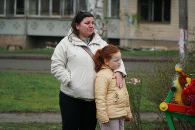 Ракетний удар по Кривому Рогу 4 квітня: що нині відбувається на місці атаки. Фоторепортаж