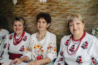"Празник такий – Зелена неділя!": як наряджають "куклу" та відзначають Трійцю у Шаповалівці на Сумщині "Празник такий – Зелена неділя!": як наряджають "куклу" та відзначають Трійцю у Шаповалівці на Сумщині