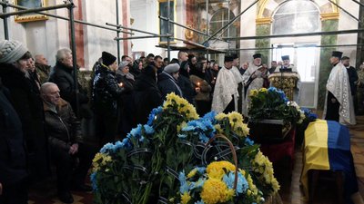 У Луцьку попрощалися із загиблим на Запоріжжі 54-річним бійцем Віктором Оверчуком У Луцьку попрощалися із загиблим на Запоріжжі 54-річним бійцем Віктором Оверчуком