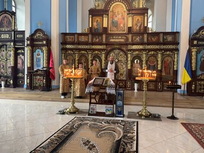 У Кропивницькому відбувся молебень до Дня матері “Незгасима Любов” У Кропивницькому відбувся молебень до Дня матері “Незгасима Любов”
