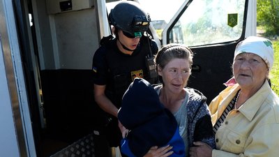 родини діти евакуація Селидове потяг Покровськ Донецька область 14 серпня 2024 рік родини діти евакуація Селидове потяг Покровськ Донецька область 14 серпня 2024 рік