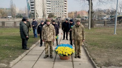 У Кропивницькому вшанували пам’ять учасників бойових дій на території інших держав У Кропивницькому вшанували пам’ять учасників бойових дій на території інших держав