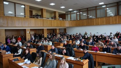 Депутати Ужгородської міськради не підтримали розгляд проєкту про мораторій на детальні плани територій Депутати Ужгородської міськради не підтримали розгляд проєкту про мораторій на детальні плани територій