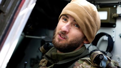 Володимир командир гармати САУ "ZUZANA-2" Донецька область Володимир командир гармати САУ "ZUZANA-2" Донецька область