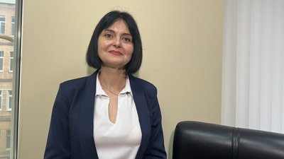 Рієлторка Оксана Рогозян Рієлторка Оксана Рогозян