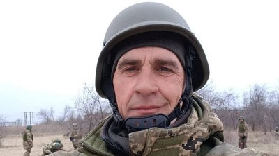 "Каже: "Доця, не плач", — а сам плаче". Донька звільненого із полону оборонця із Вінниччини — про пошуки та очікування "Каже: "Доця, не плач", — а сам плаче". Донька звільненого із полону оборонця із Вінниччини — про пошуки та очікування